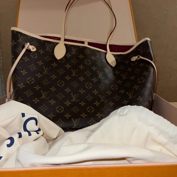 Louis Vuitton Neverfull MM Pivione - Picture 3 of 5